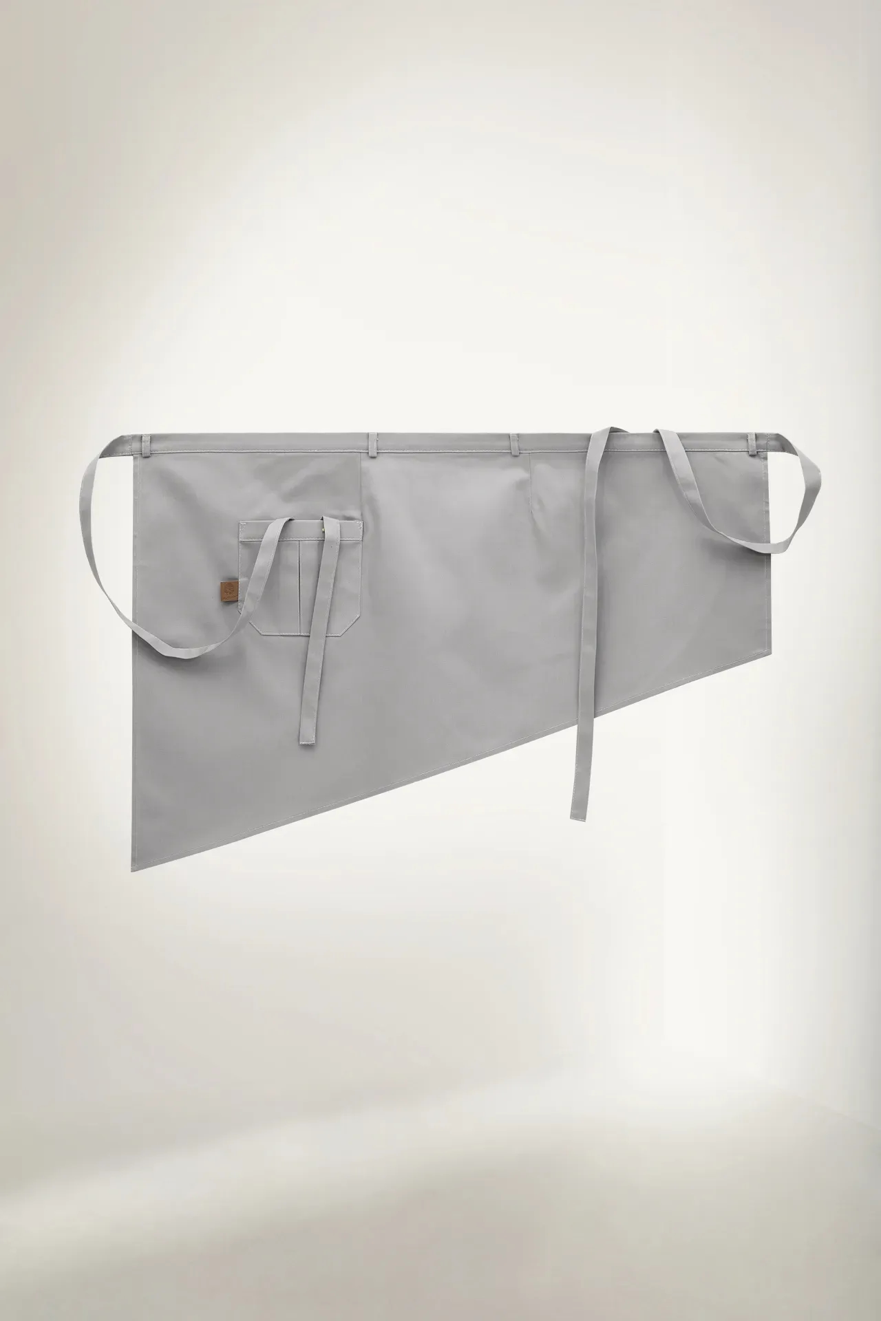 Apron Needle