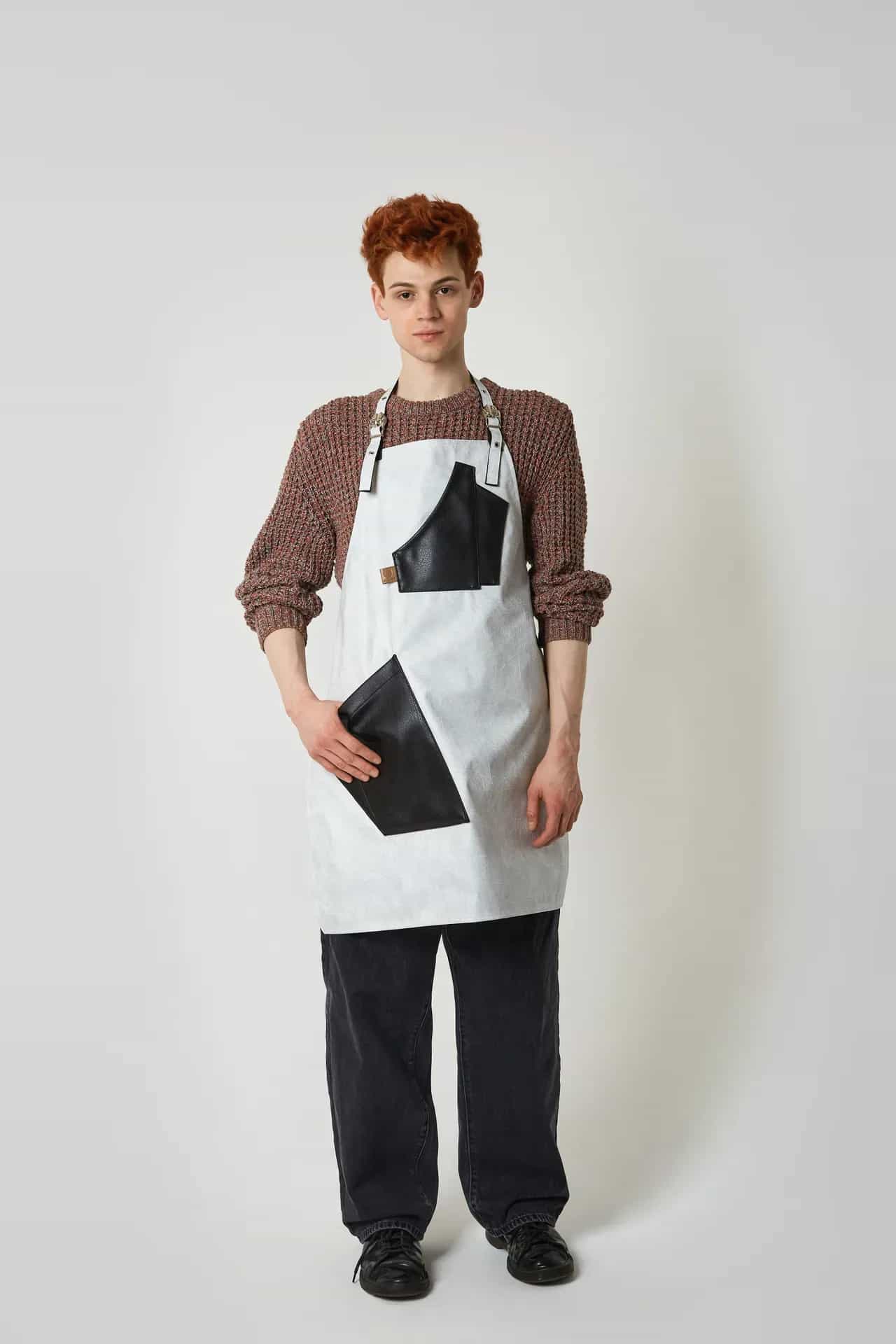 Apron Yin